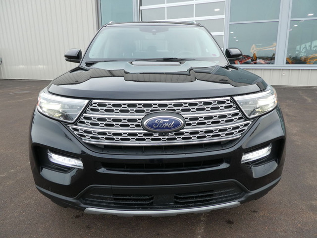  2021 Ford Explorer Heated Leather, Sunroof, Nav, 7 Pass. AC Sea in Cars & Trucks in Moncton - Image 2