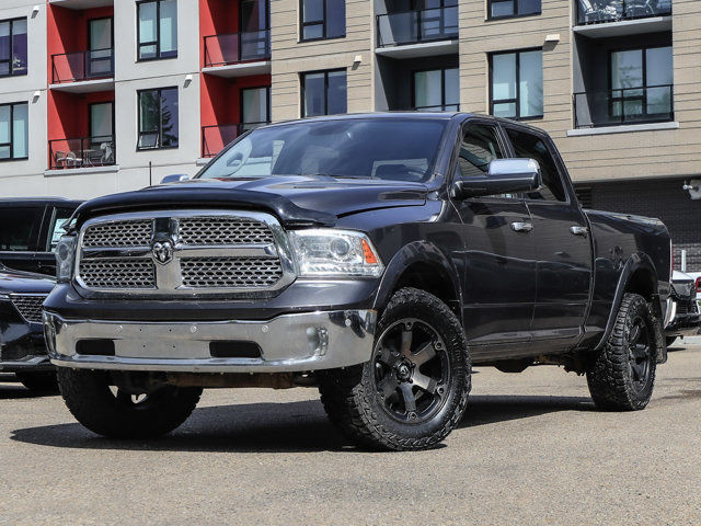 2018 RAM 1500 Laramie Crew 4X4 Leather Heated and Cooled Seats in Cars & Trucks in Edmonton - Image 2