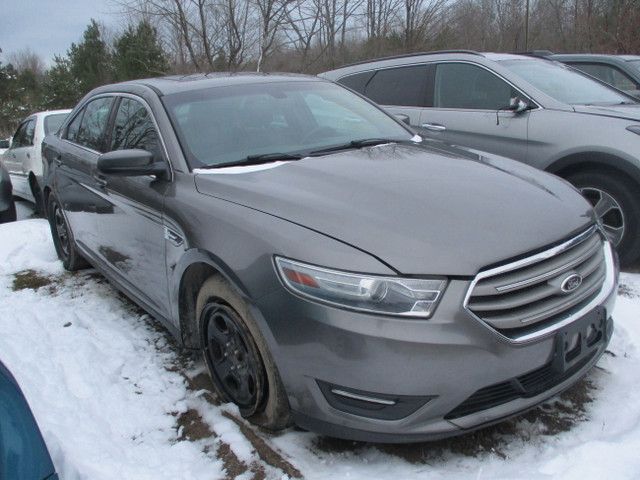 2013 Ford Taurus SEL in Cars & Trucks in Barrie - Image 2