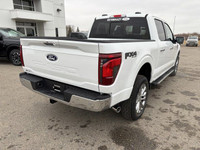 ENGINE: 5.0L V8 -inc: auto start-stop technology 3.31 Axle Ratio GVWR: 7 100 lbs Payload Package,Fou... (image 9)