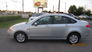 2010 Ford Focus 4dr Sdn SE