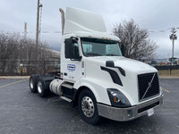 2018 VOLVO VNL64300