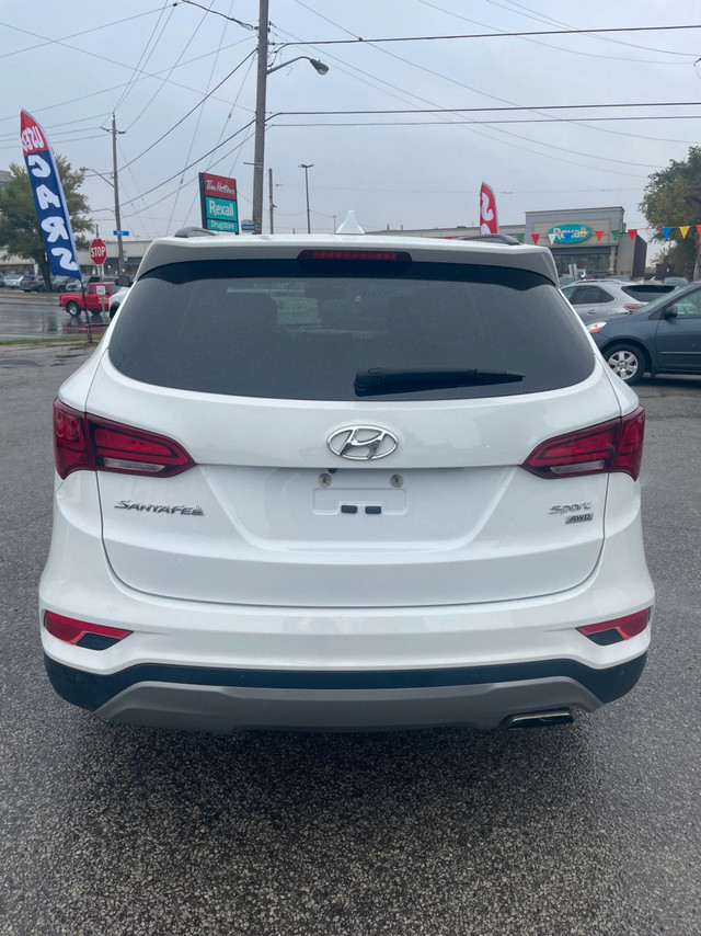 2017 Hyundai Santa Fe Sport AWD 4dr 2.4L SE in Cars & Trucks in City of Toronto - Image 3