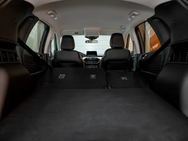 2022 Ford Escape SEL HYBRID AWD *SIÈGES / VOLANT CHAUF* HAYON EL in Cars & Trucks in Laurentides - Image 30
