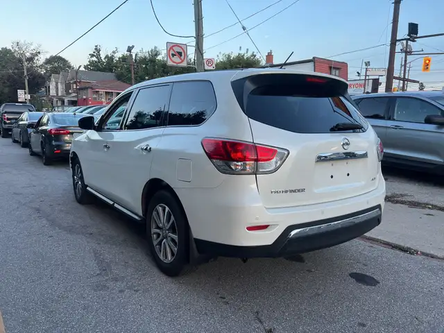 2016 Nissan Pathfinder 4WD S in Cars & Trucks in City of Toronto - Image 9