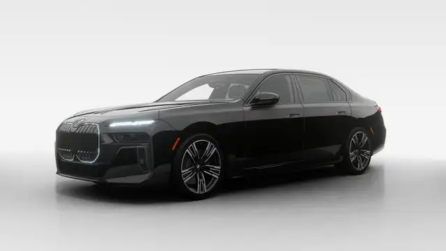 2025 BMW 7 Series 760i xDrive | Premium | Assist. Conduite in Cars & Trucks in City of Montréal - Image 2