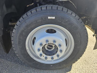 2023 Ford Super Duty F-550 DRW XLT 4WD Crew Cab 203" WB 84" CA, 12ft Deck, 6.7L V8 Diesel, Keyless E... (image 8)