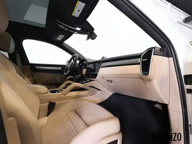 2022 Porsche Cayenne Coupe AWD in Cars & Trucks in Laval / North Shore - Image 8