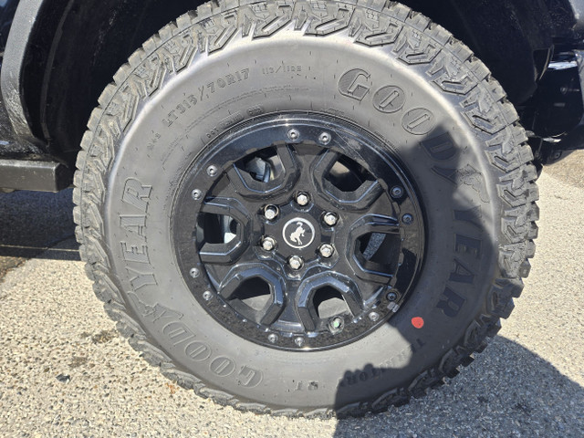 2025 Ford Bronco BADLANDS | SASQUATCH PKG | BLACK APP PKG | G.O. in Cars & Trucks in Calgary - Image 4