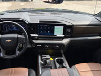 4.99% FINANCE FOR 60 MONTHSThe 2024 Chevrolet Silverado 1500 High Country is a powerhouse in a sleek... (image 7)