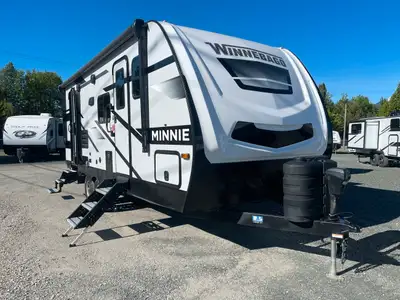 Everybody has a comfortable bed in this Minnie floorplan with sleeping for up to eight. It includes...