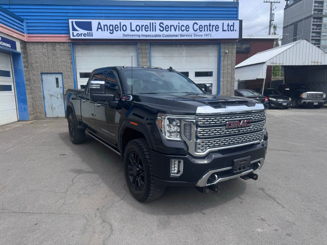 2022 GMC Sierra 2500HD in Cars & Trucks in Ottawa