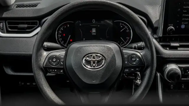 2023 Toyota RAV4 LE AWD | Heated Seats | Lane Keeping | CarPlay in Cars & Trucks in Guelph - Image 14