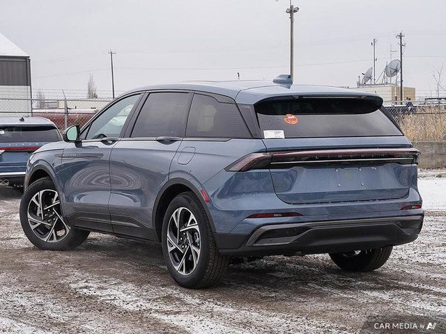 2025 Lincoln Nautilus Premiere Hybrid in Cars & Trucks in Edmonton - Image 4