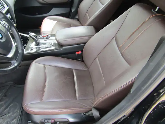 2016 BMW X4 xDrive28i 4dr All-wheel Drive Sports Activity Coupe- in Cars & Trucks in Edmonton - Image 10
