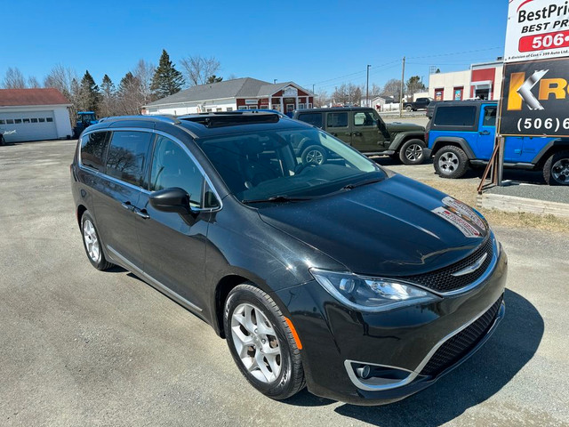  2018 Chrysler Pacifica Touring-L Plus 2WD in Cars & Trucks in Miramichi - Image 2