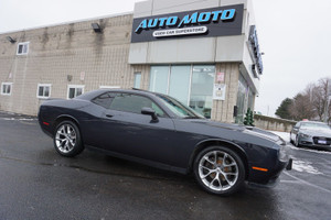 2019 Dodge Challenger SXT PLUS CERTIFIED CAMERA NAV BLUETOOTH LEATHER HEAT/COOL SEATS SUNROOF CRUISE ALLOYS