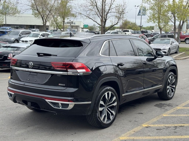 2021 Volkswagen Atlas Cross Sport EXECLINE R LINE w/ TOP MODEL / in Cars & Trucks in Calgary - Image 4