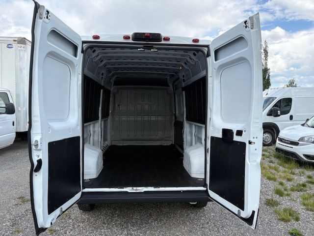 2023 Ram ProMaster Cargo Van HIGHROOF LONG 44K FINANCE/LEASE in Cars & Trucks in Calgary - Image 2