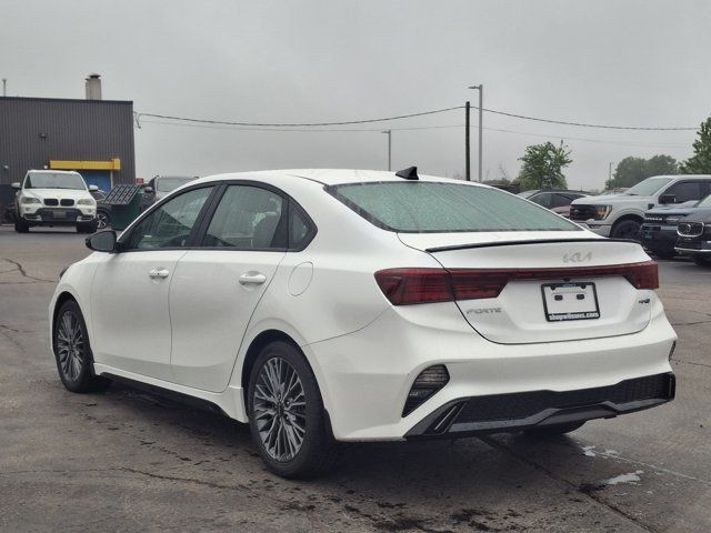 2024 Kia Forte GT-Line - 10.25 Multimedia w/ Nav | Sport Bucket in Cars & Trucks in Guelph - Image 3