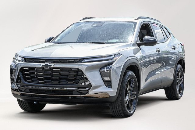 2024 Chevrolet Trax ACTIV * Toit ouvrant * Cam de rec * Carplay  in Cars & Trucks in City of Montréal