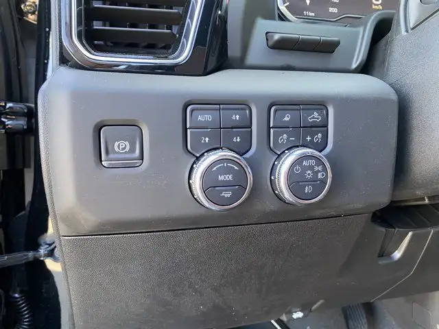 2025 GMC Sierra 3500HD Crew Cab Denali Ultimate in Cars & Trucks in Edmonton - Image 28