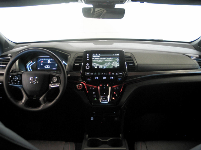 2023 Honda Odyssey Black Edition in Cars & Trucks in City of Montréal - Image 2