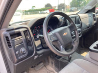 IN TRANSIT !! 4x4 Work Truck 4dr Crew Cab 5.8 ft. SB EcoTec3 5.3L V8 355hp 383ft. lbs. BED CAP!! BAC... (image 6)