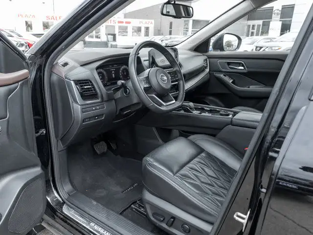 2021 Nissan Rogue Platinum | One Owner | Low Mileage | Low dans Autos et camions dans Hamilton - Image 8