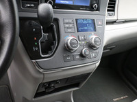See Dealer Website for Details. 2019 Toyota Sienna LE Engine: V6 Cylinder Engine 3.5L L/100Km City:... (image 8)