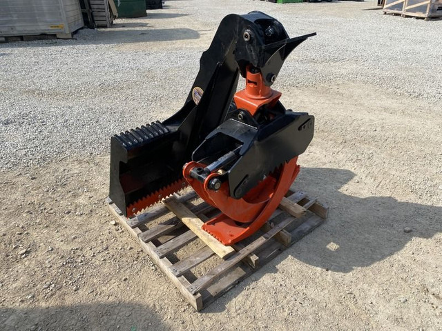 Brand New Martatch Log Grapple IN STOCK and ON SALE in Heavy Equipment in Owen Sound