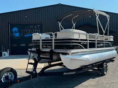 WHY BUY NEW? ONLY 50 HOURS TOTAL - VERIFIED WITH A FRESH ENGINE SCAN GORGEOUS BLACK SUNCHASER PONTOO...