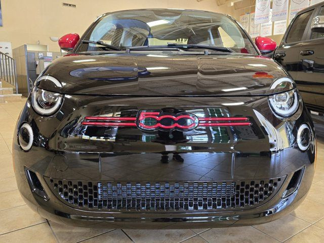 2024 FIAT 500e La Prima | Rear Camera | Apple CarPlay in Cars & Trucks in Grande Prairie - Image 2