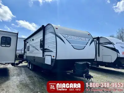 Year: 2021 Stock Number: UX6947 Status: PreOwned Weight: 5441 Lbs. Length: 28 ft Sleeps: 5 Included...