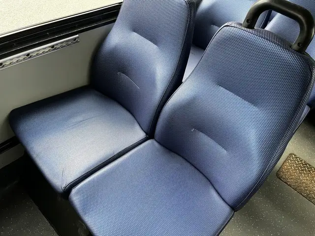 2019 Chevrolet Express 4500 22 Passenger Wheelchair Accessible S in Heavy Trucks in Delta/Surrey/Langley - Image 28