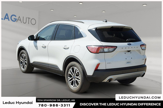 2020 Ford Escape SEL Remote start system, Heated front seats, Ha in Cars & Trucks in Edmonton - Image 4