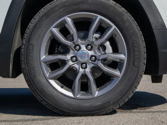 2024 GMC Terrain SLT - Lane Keeping Assist in Cars & Trucks in Belleville - Image 12