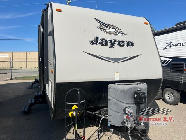 2016 Jayco Jay Flight 32BHDS in Travel Trailers & Campers in Edmonton - Image 3