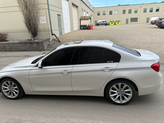2017 BMW 320i XDRIVE 3 SERIES (FINANCING AVAILABLE) in ATVs in Strathcona County - Image 4