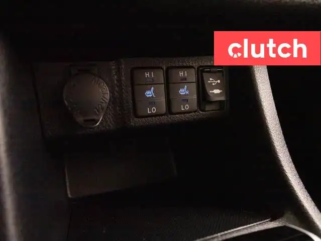 2017 Toyota Corolla LE w/ Heated Front Seats, Rearview Cam, Blue dans Autos et camions dans Ville de Toronto - Image 32