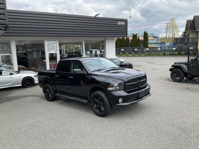  2023 RAM 1500 Classic Express 4x4 Crew Cab 57 Box in Cars & Trucks in Delta/Surrey/Langley - Image 2