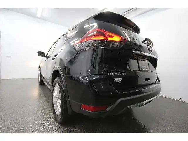 2020 Nissan Rogue SE / AWD in Cars & Trucks in Lévis - Image 9