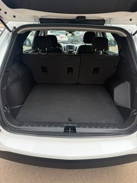 **CARS TRUCKS SUV 4X4 VAN AWD EDMONTON FINANCING AVAILABLE EASY FINANCING ** 2020 CHEVROLET EQUINOX... (image 8)