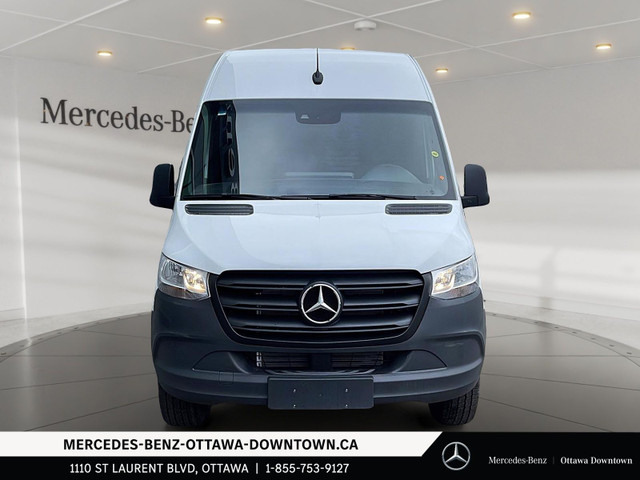 2024 Mercedes-Benz Sprinter 2500 170 Wheelbase High Roof RWD in Cars & Trucks in Ottawa - Image 2