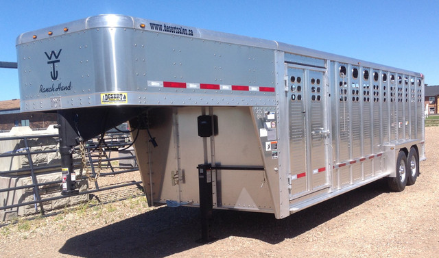 WILSON PSGN-5724 2 GATES REAR SORT GN STOCK TRAILER in Cargo & Utility Trailers in Calgary