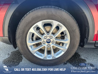 Experience the perfect blend of style, comfort, and technology with this 2022 Ford Escape SE in eye-... (image 6)