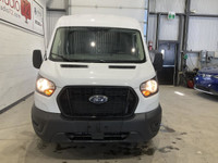 Le Ford Transit 2022 version T-250 PA toit moyen 130 po PNBV de 9 070 lb, offert par AutoStudio 72 à... (image 2)