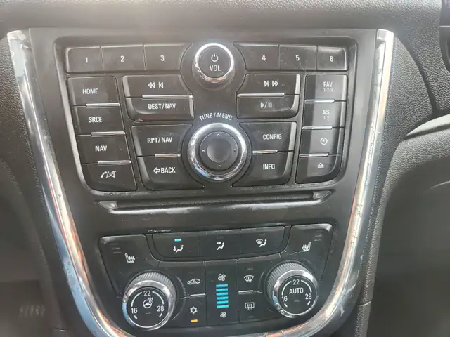 2016 Buick Encore AWD 4dr Premium in Cars & Trucks in City of Toronto - Image 23