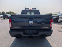 Looking for a heavy-duty pickup that can handle anything you throw its way? Feast your eyes on this... (image 3)