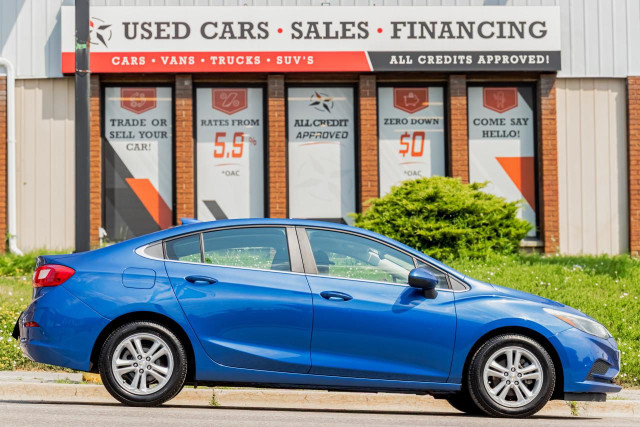 2017 Chevrolet Cruze LT | Auto | Cam | CarPlay | Alloys | Cold A in Cars & Trucks in Oshawa / Durham Region